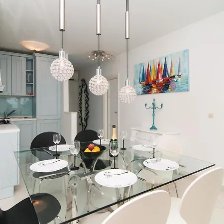 Awesome In With Kitchen *